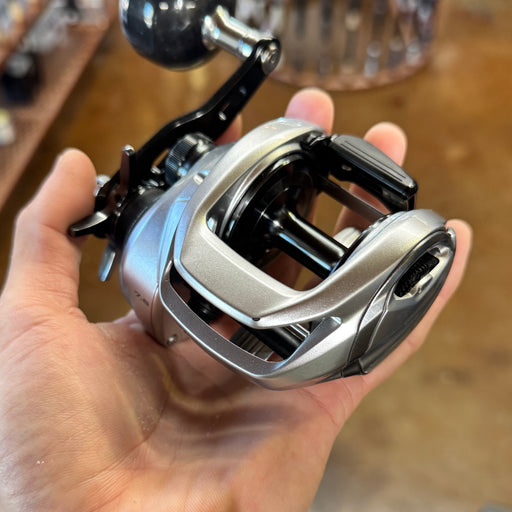 USED Shimano TRANX 400B HG